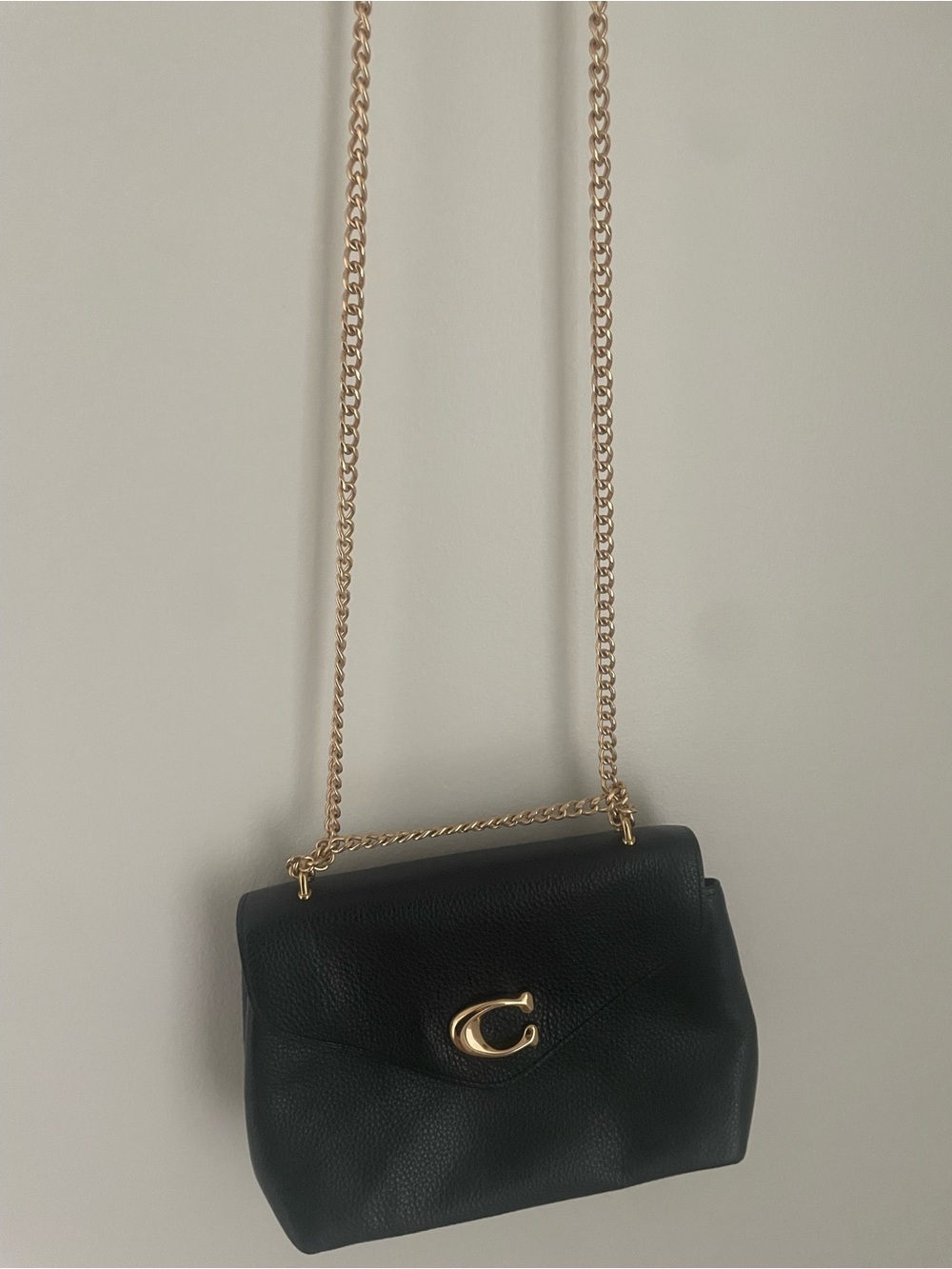 Coach Tammie Black Pebbled Leather Crossbody with Gold Chain. - Picture 3 of 6